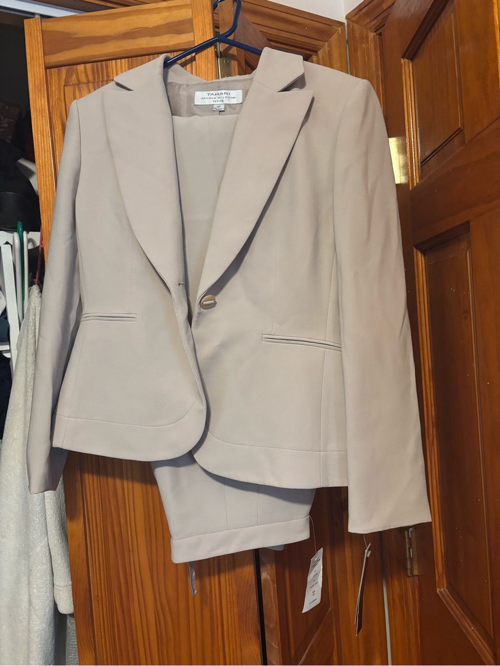 Tahari ASL Petite Blazer in Light Taupe